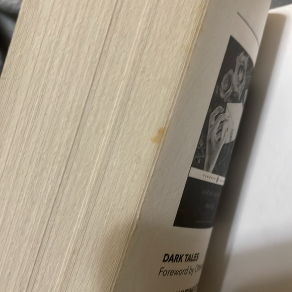 🖤The Haunting of Hill House Paperback Novel🖤 - Picture 4 of 6